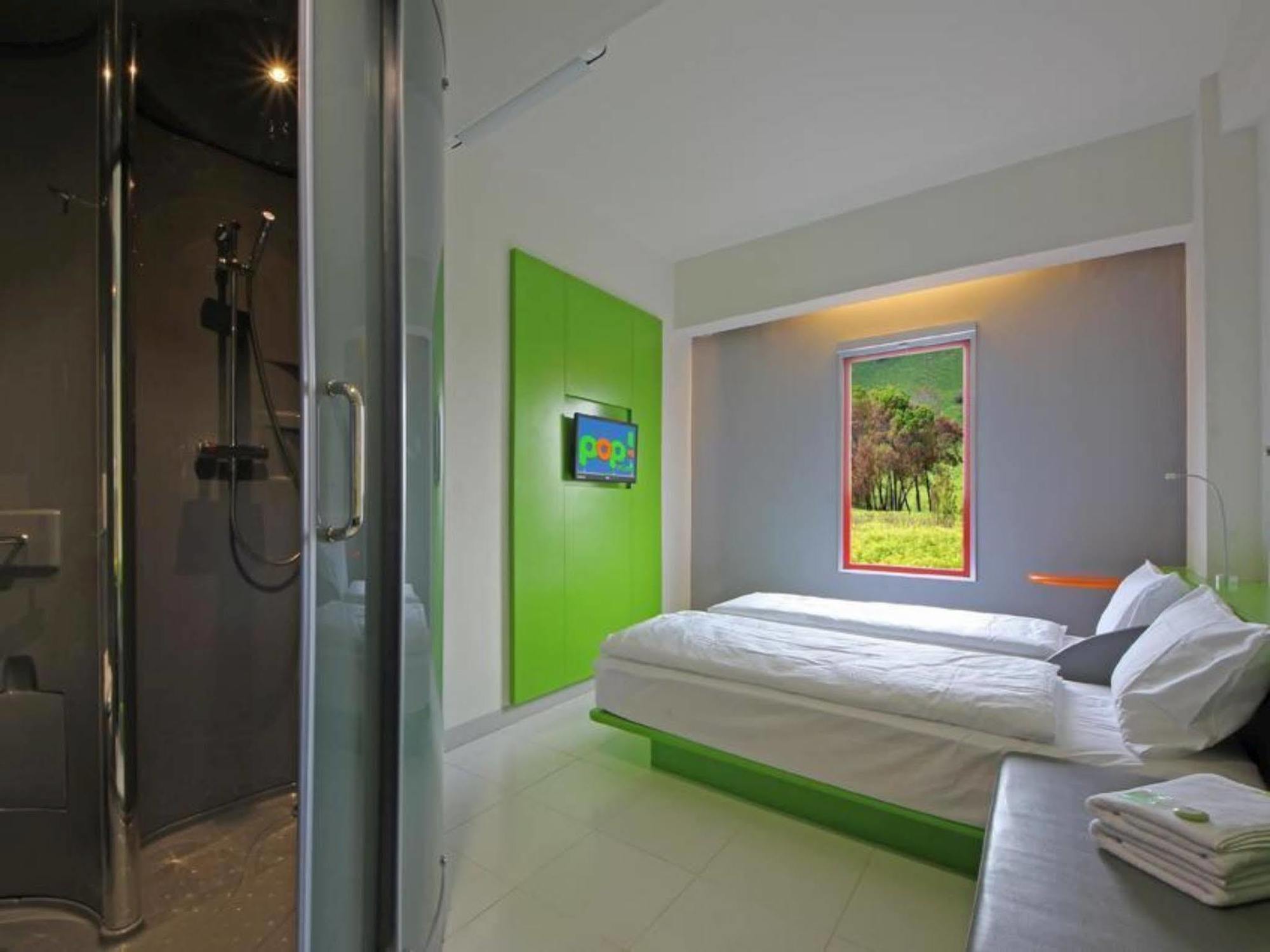 Pop! Hotel Bsd City Tangerang Serpong Luaran gambar